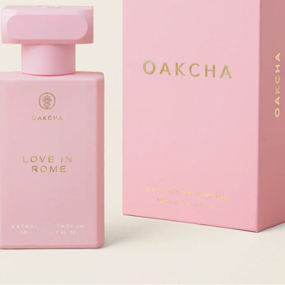 Oakcha Love in Rome Pink Perfume